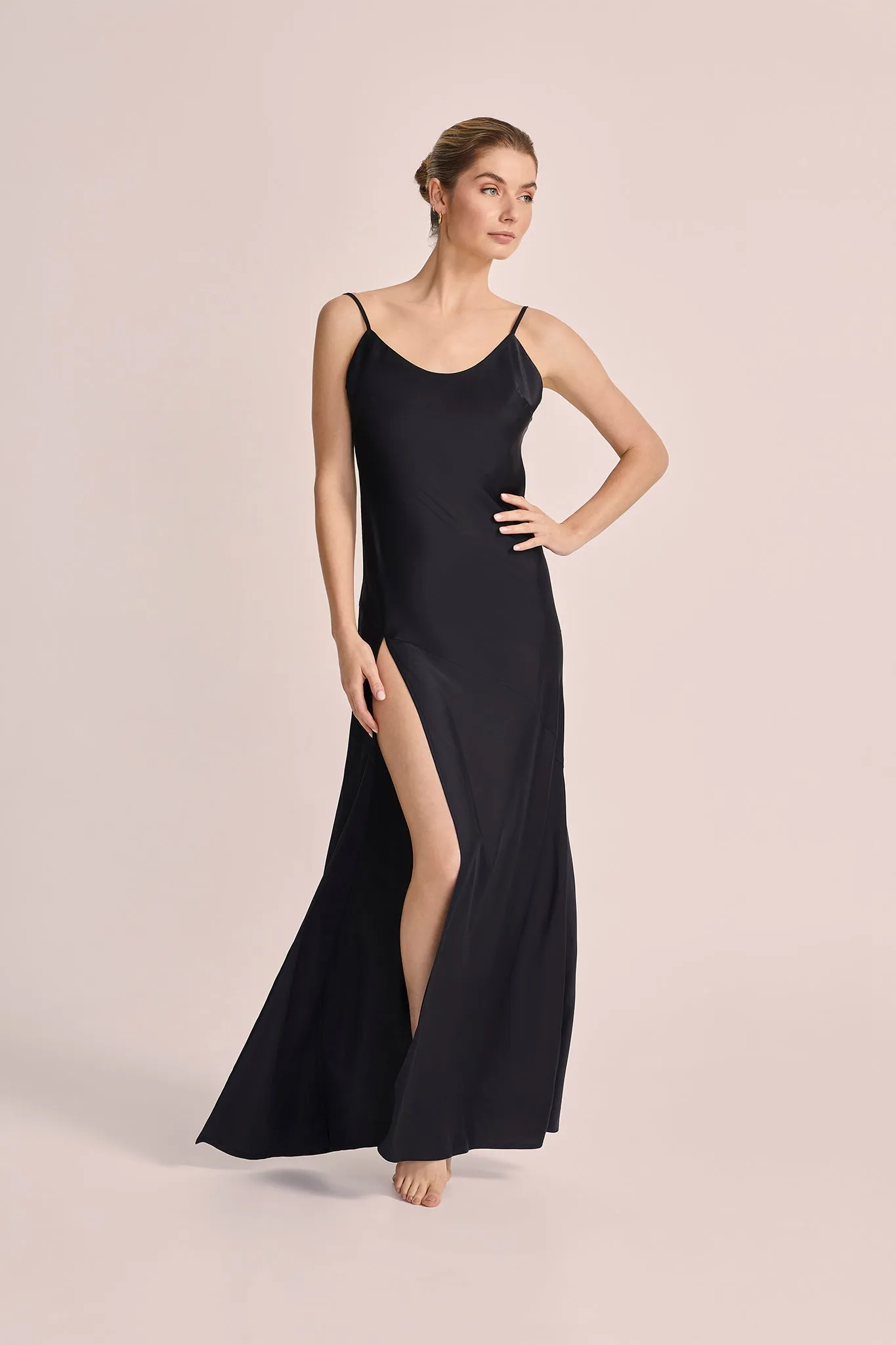 Homebodii x Snezana Lidija Maxi Slip